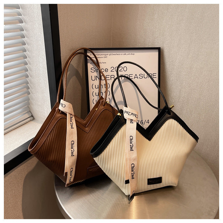 PU Women's Bags Fashion Ladies Designer Luxury Women Shoulder Handbag Large Capacity Heart-shaped Tote Bag Bolsos De Mujer 2025