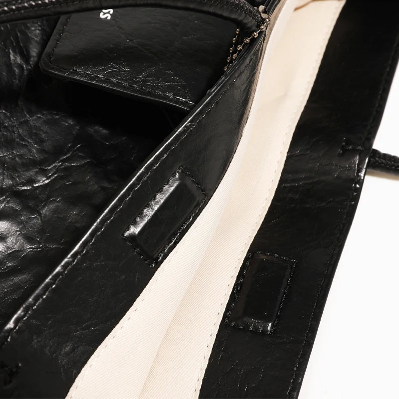 England Style Tote Bags For Women Luxury Designer Handbags Purses 2024 New In PU Oil Wax Skin Wrinkles Letter Underarm Shoulder