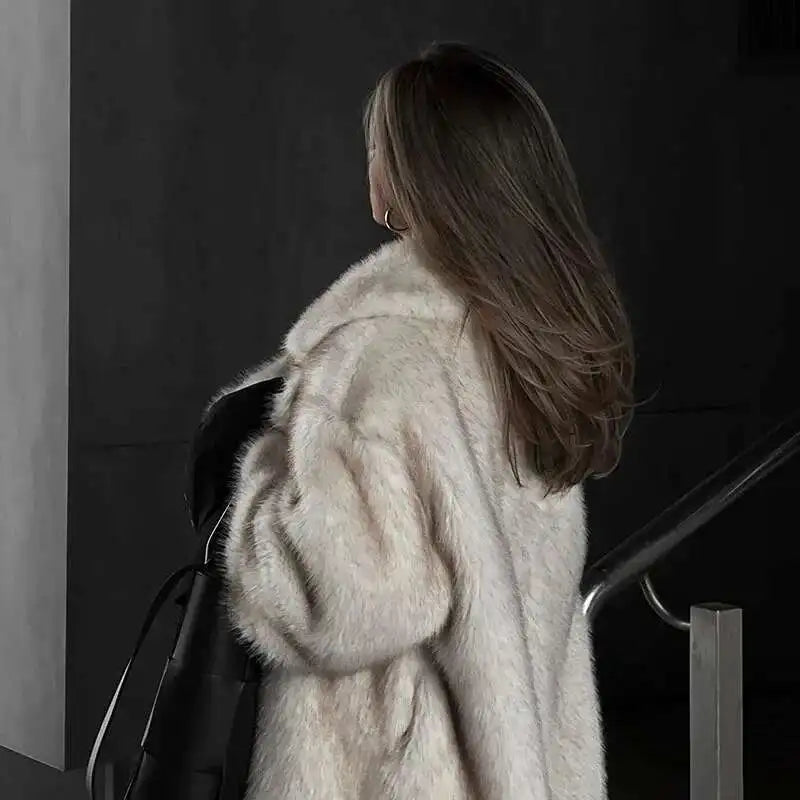 UCXQ Tide Faux Fur Coat European Style Street All Match Lapel Temperament Elegant Long Outerwear Women 2025 Autumn Winter 3C2587