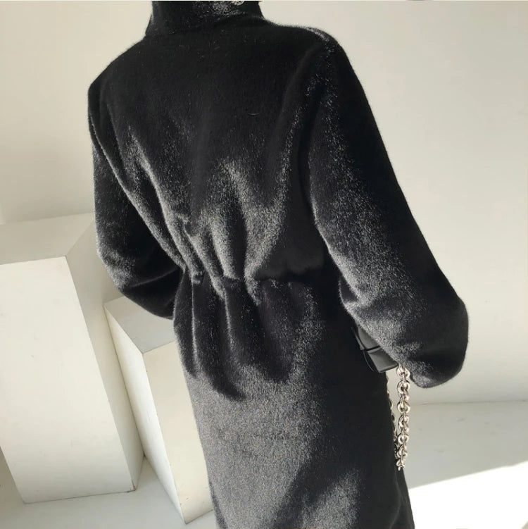 Lautaro Winter Long Black Luxury Elegant Stylish Thick Warm Fluffy Hairy Soft Faux Mink Fur Coat Women Stand Collar Sashes 2023