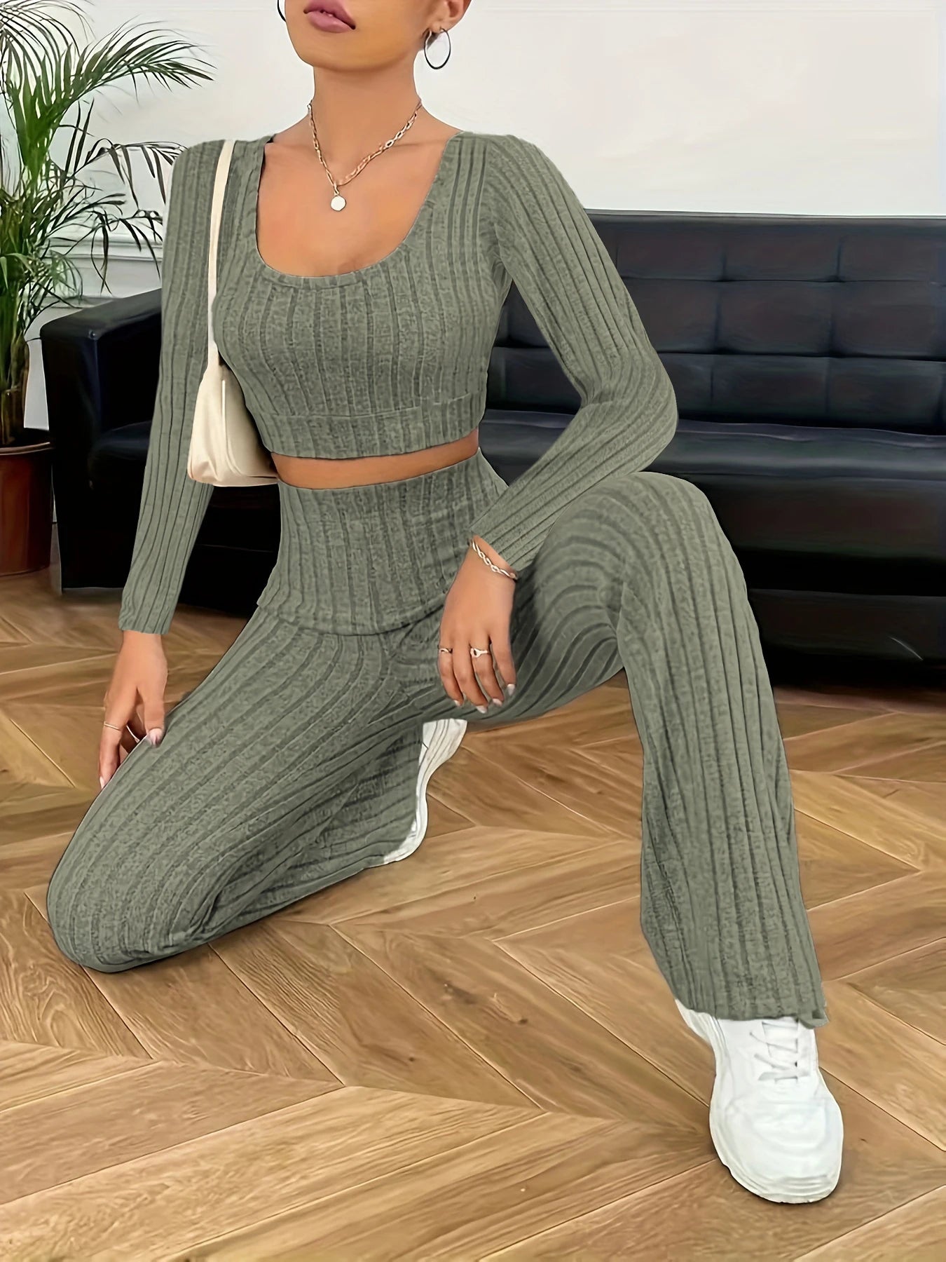 2-Piece Slim Lounge Set