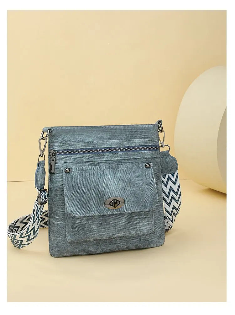 Fashionable Women's Tote Bag With Trendy Design And Fine Leather For Daily Casual Use