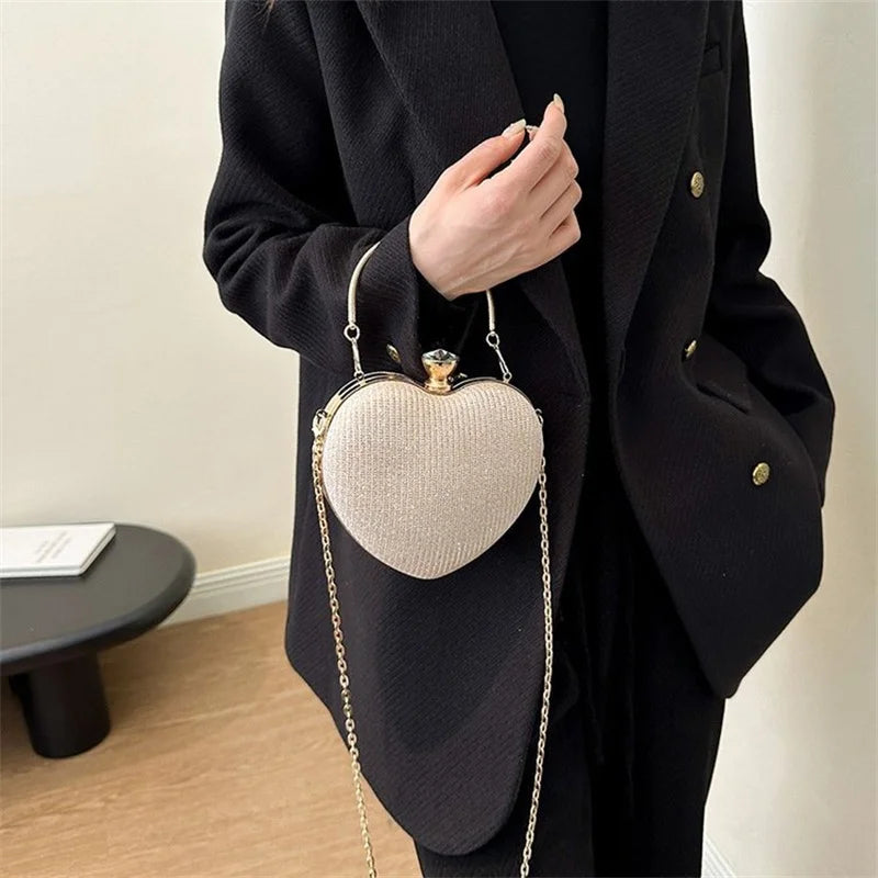 Evening Clutch Bag Women Bag Shiny Handbag Heart Shape Metal Clutches Bag Fashion Chain Shoulder Crossbody Bag Luxury Lady Purse
