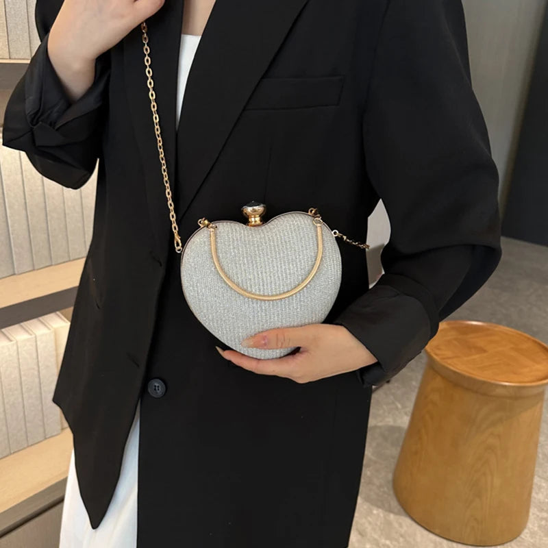 Evening Clutch Bag Women Bag Shiny Handbag Heart Shape Metal Clutches Bag Fashion Chain Shoulder Crossbody Bag Luxury Lady Purse