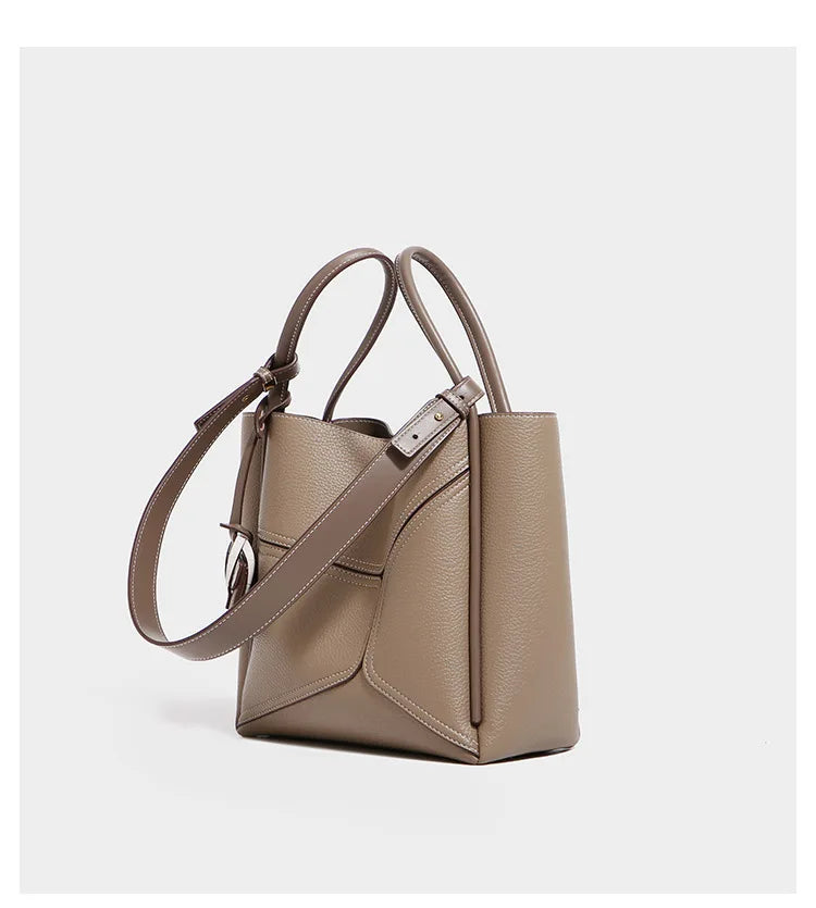 Tote bag autumn and winter new leather texture fashionable and versatile commuting large capacity large bag women's armpit bag