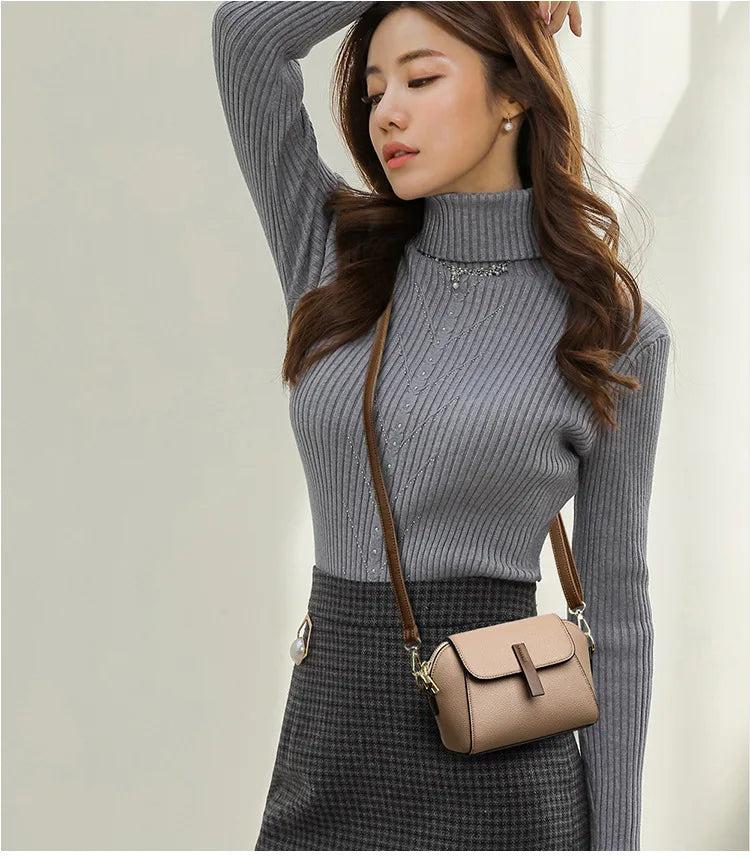 Small PU Crossbody Bags for Women Leather Purse for Ladies Retro Shoulder Handbags for Travel Commute