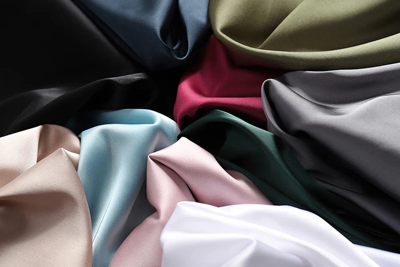 Spaghetti Strap Top Women Halter V Neck Basic White Cami Sleeveless Satin Silk Tank Tops Women Summer 2025 Camisole