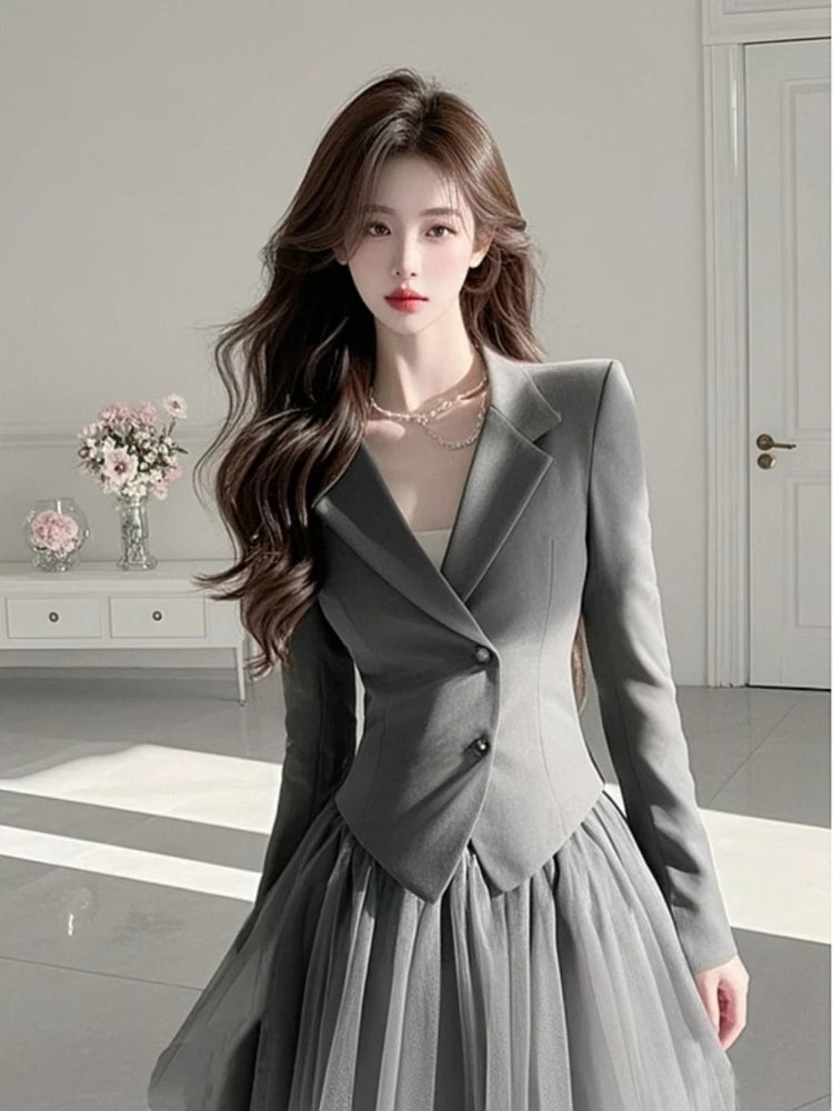 2025 spring super beautiful unique beautiful high-end temperament small fragrance style gray top mesh skirt Two-piece set