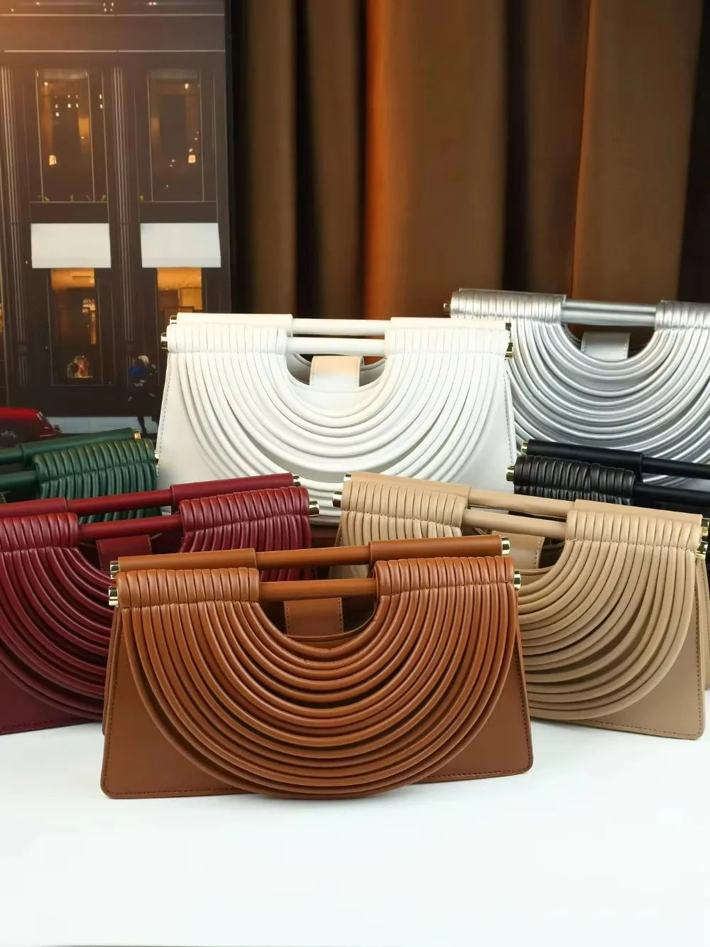 Hand-woven 2025 New Fashion Handbag, Clutch Bag, Niche Design, High-end Single-shoulder Crossbody Bag