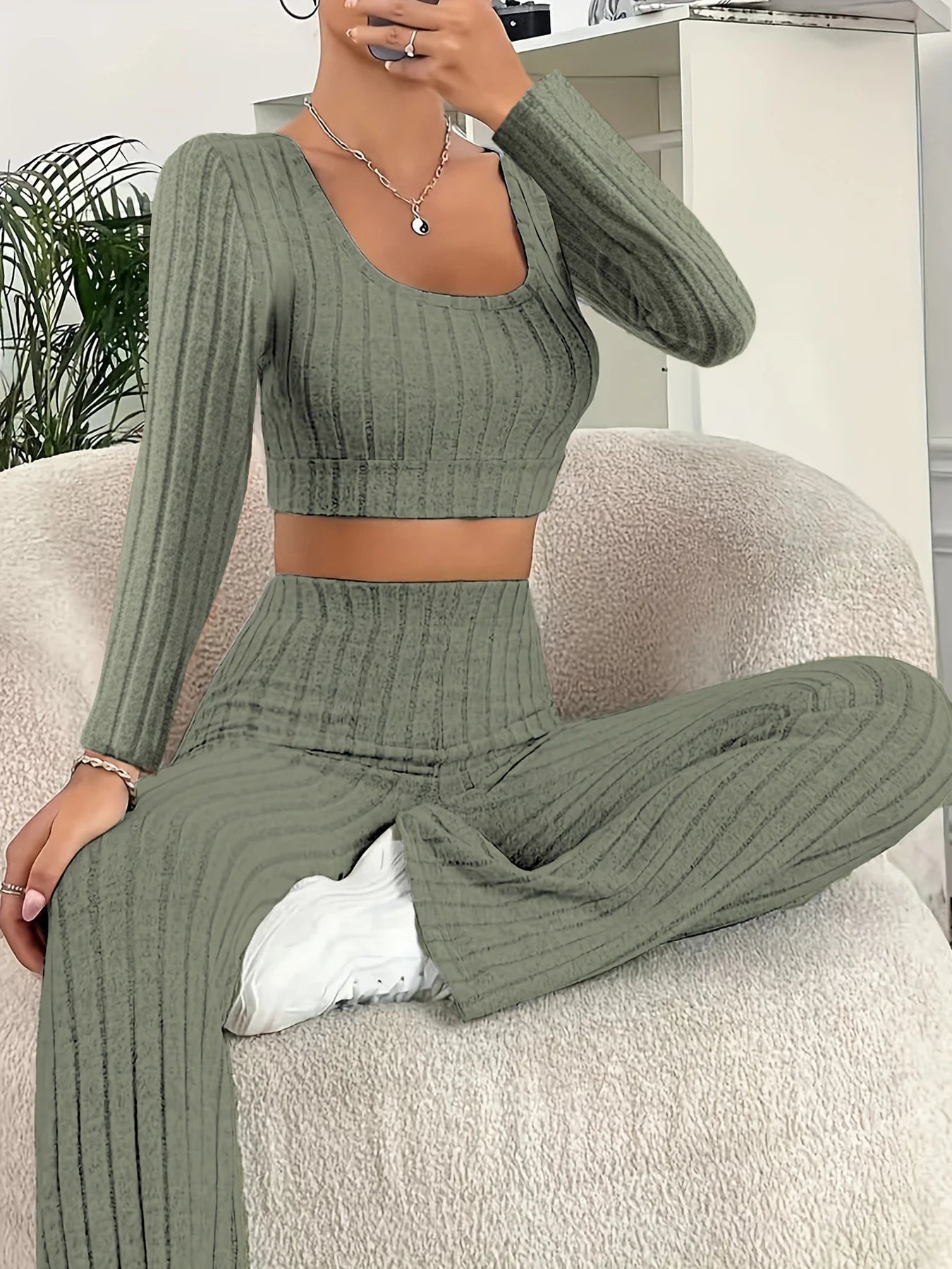 2-Piece Slim Lounge Set