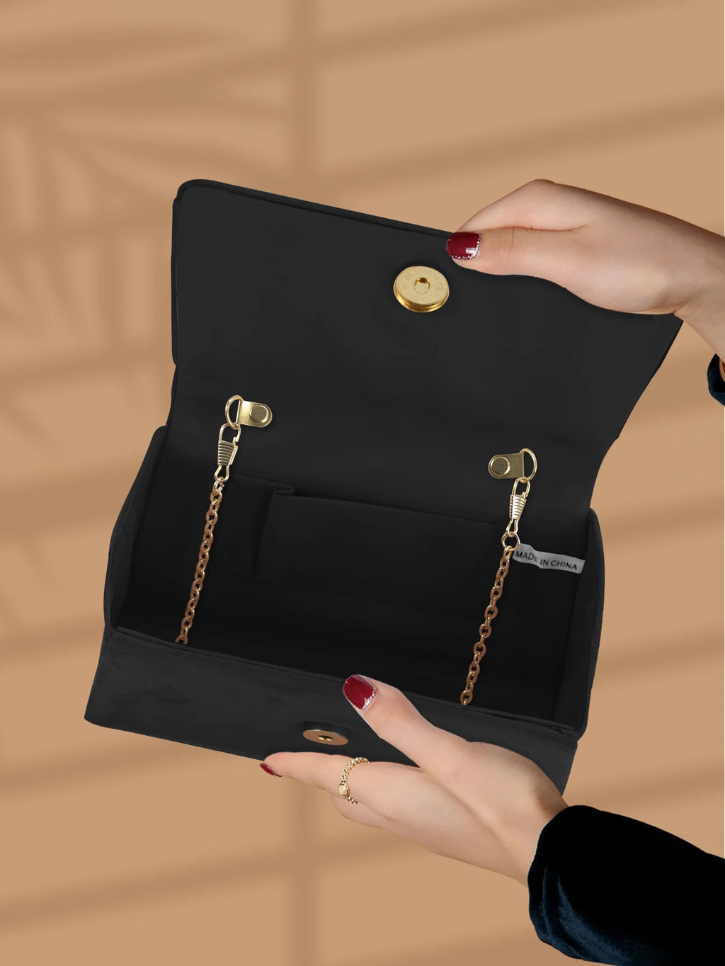 Fashionable and elegant plush design evening bag, trendy and versatile handbag suitable for all occasions, the best gift.