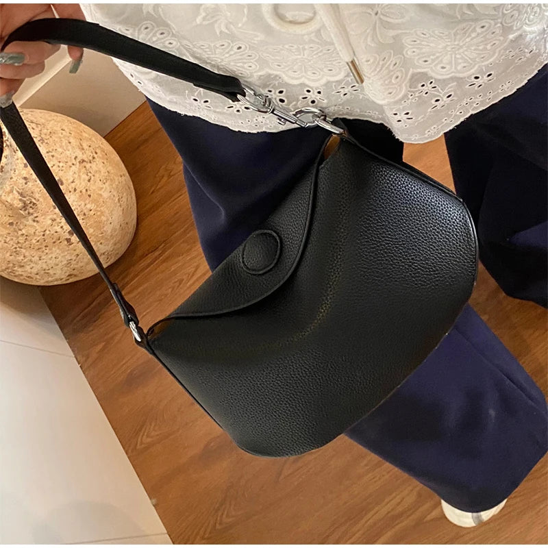 Pea Pod Crossbody Shoulder Bag,Women's Lychee Pebbled Pattern Women Dumpling Sling Bag,Chic Simple Minimalist Commuter Purse