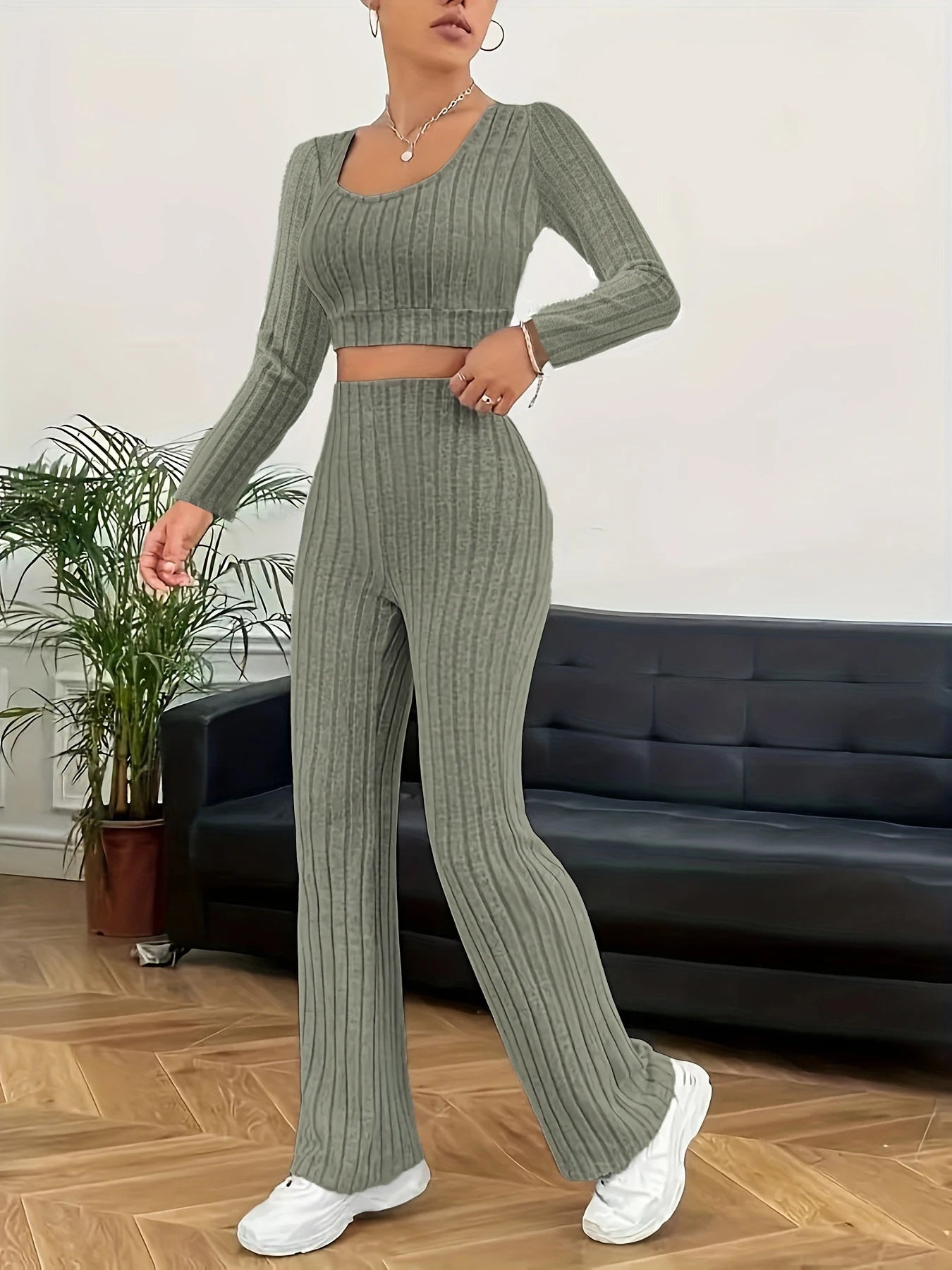 2-Piece Slim Lounge Set