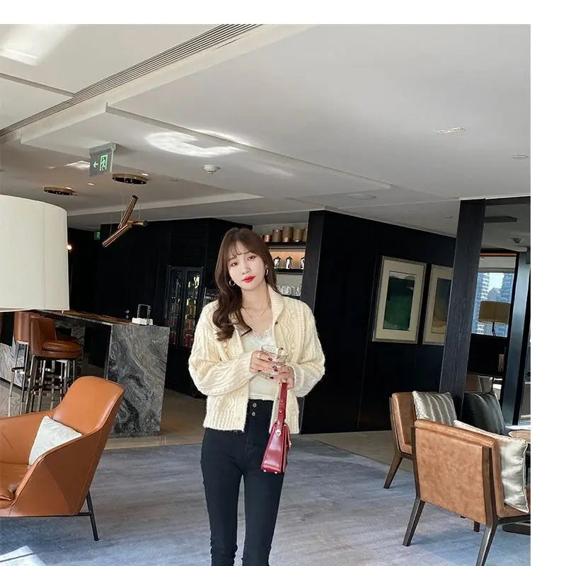 Lace Tank Top Women Cropped Cute Camis Sexy White Tank Tops Female Korean Sleeveless Black Vest Summer 2025 Coquette Y2k Clothes