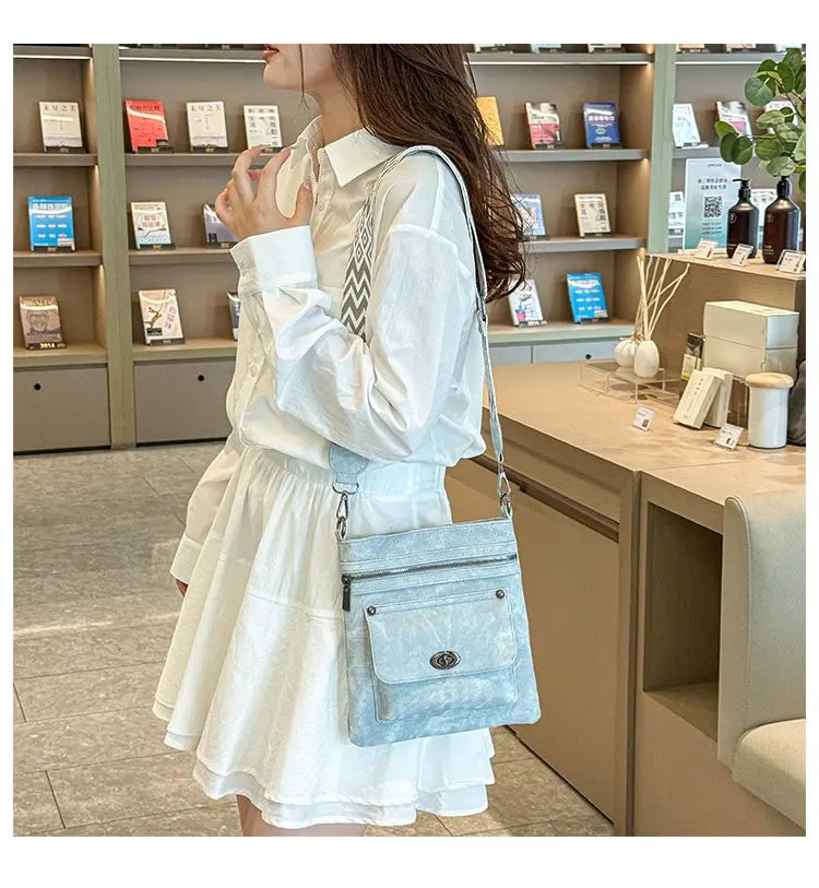 Fashionable Women's Tote Bag With Trendy Design And Fine Leather For Daily Casual Use