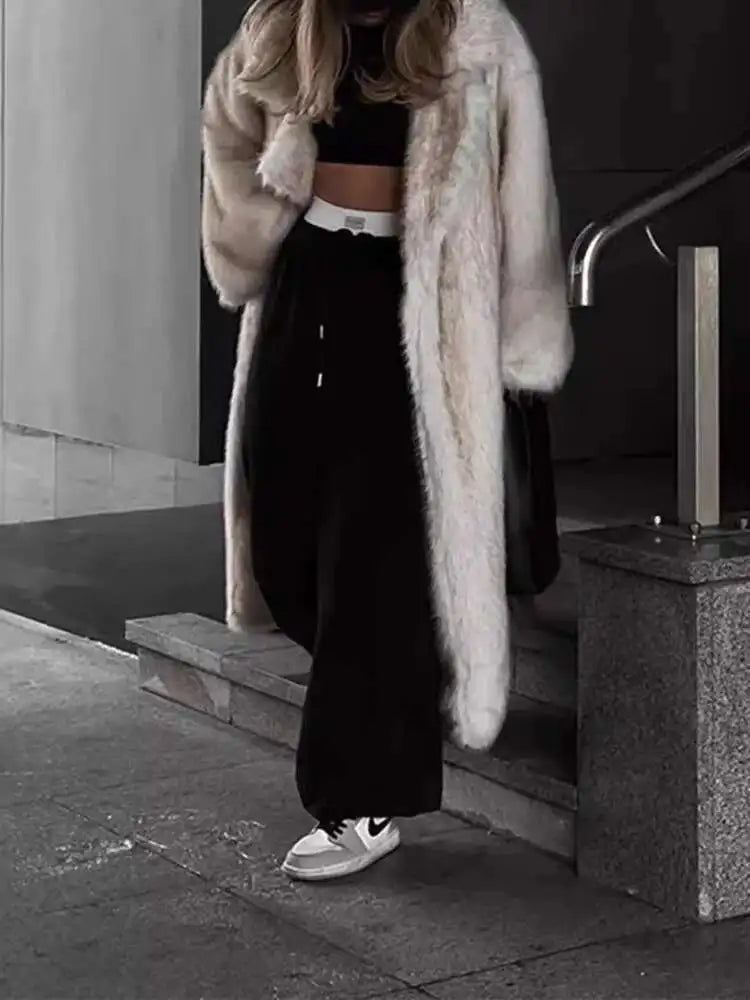 UCXQ Tide Faux Fur Coat European Style Street All Match Lapel Temperament Elegant Long Outerwear Women 2025 Autumn Winter 3C2587