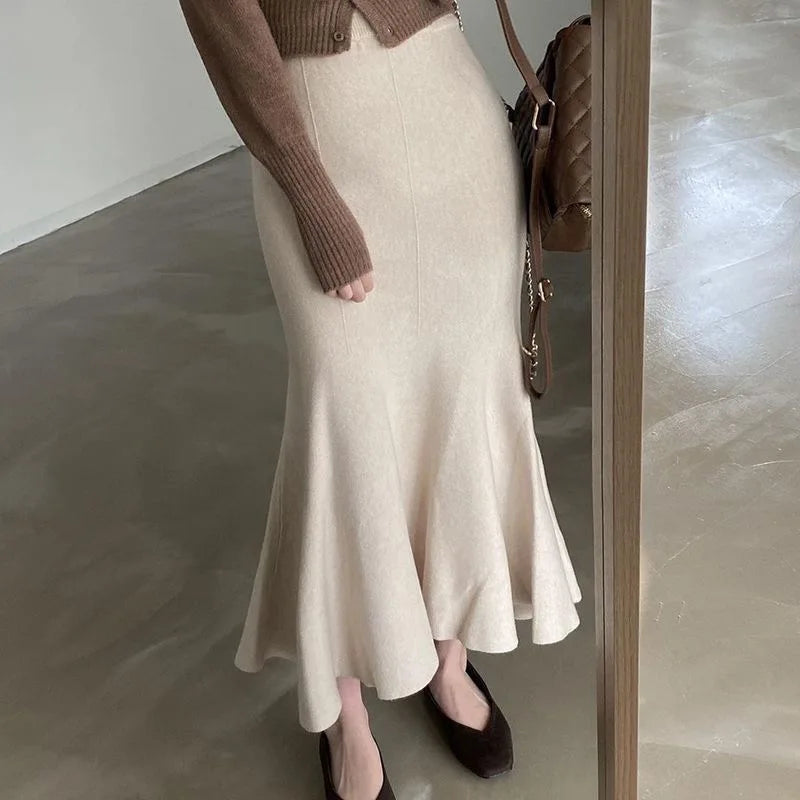 Knitted Midi Skirt Ruffled Hem Midi Length Pull-on Flared Fishtail Skirt for Women Autumn Winter Elegant Outfit