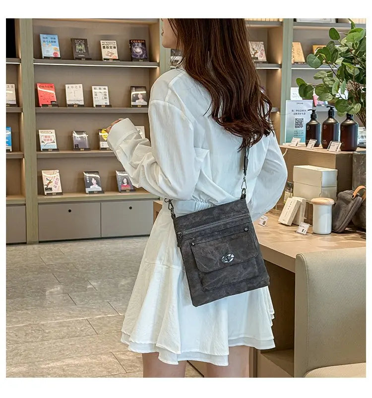 Fashionable Women's Tote Bag With Trendy Design And Fine Leather For Daily Casual Use