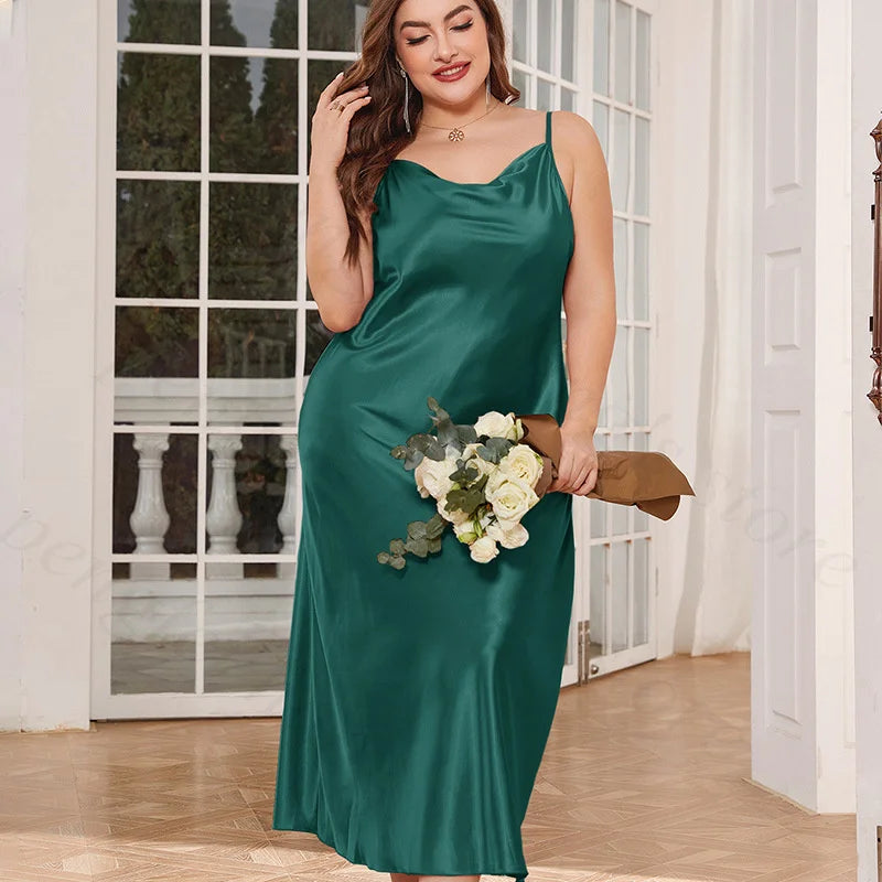 Plus Size Swing-Collar Nightdress