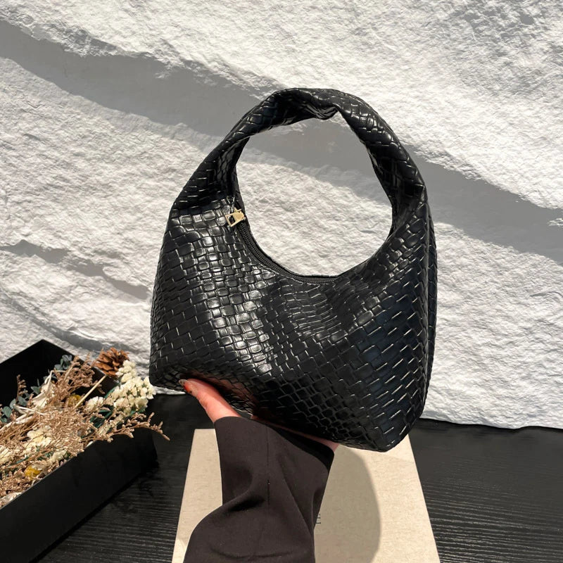 Fashion Pu Weave Bag Red Purse Underarm Bag Fashionable Crescent Mobile Phone Purse and Handbags For Women