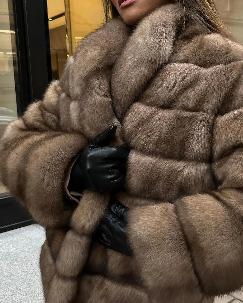 Solid Patchwork Faux Fur Coat Women Full Sleeve Lapel Loose Long Staple Plush Jacket Lady 2025 New Winter Fashion Street Outwear