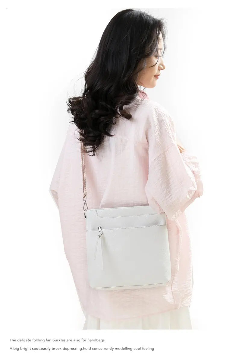Women's Fashionable Tote Bag Made Of Fine Leather Featuring Magnetic Closure And Spacious Interior For Office Work Days