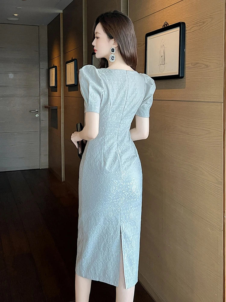 Elegant Vintage Midi Dress