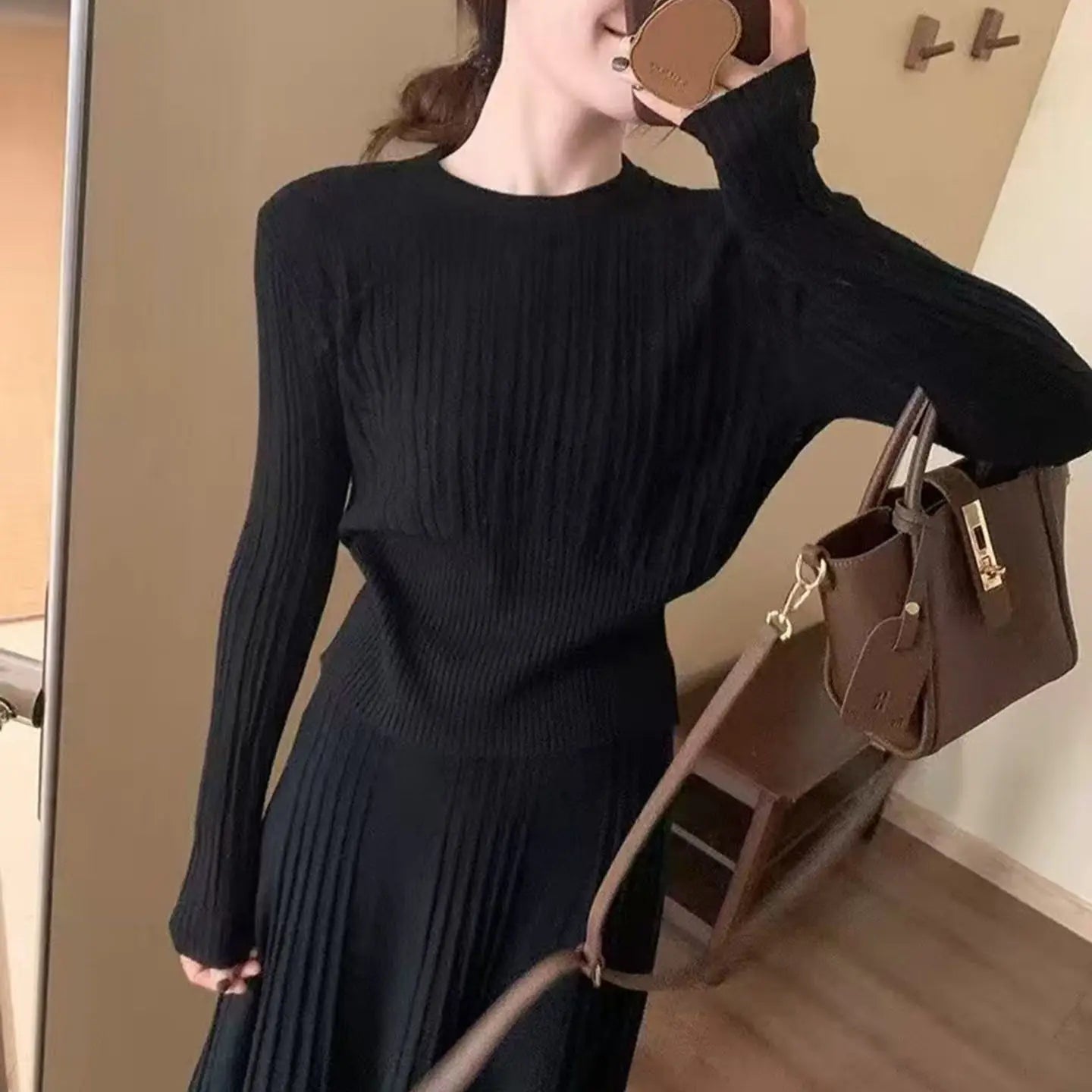 French High-end Gray Knitted Dress for Women Early Autumn 2025 New Small Temperament Long Skirt Suit