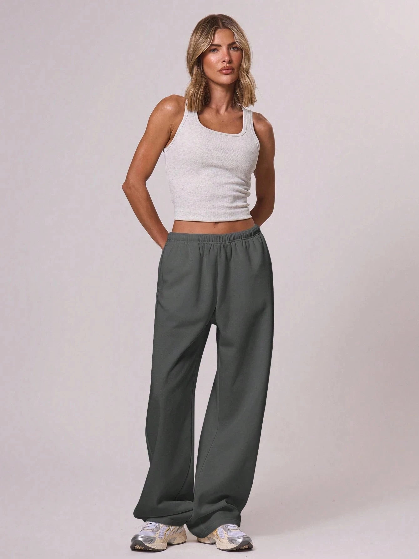 Women's fashionable loose straight-leg jogging pants, suitable for vacation, leisure running, new autumn and winter sports pants