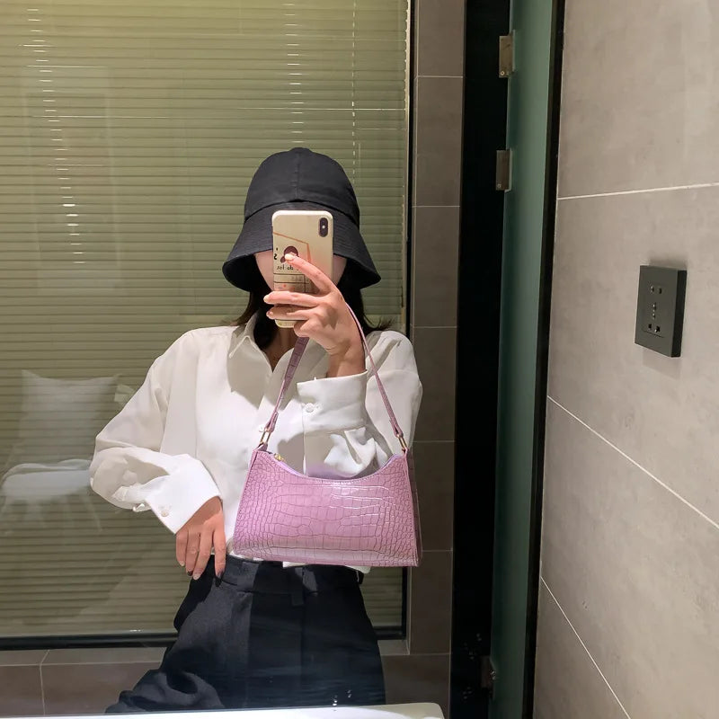 Retro Crocodile Pattern Shoulder Bag For Women PU Leather Armpit Bag France Clutch Bag Casual Female Clutch Handbags Purse Tote