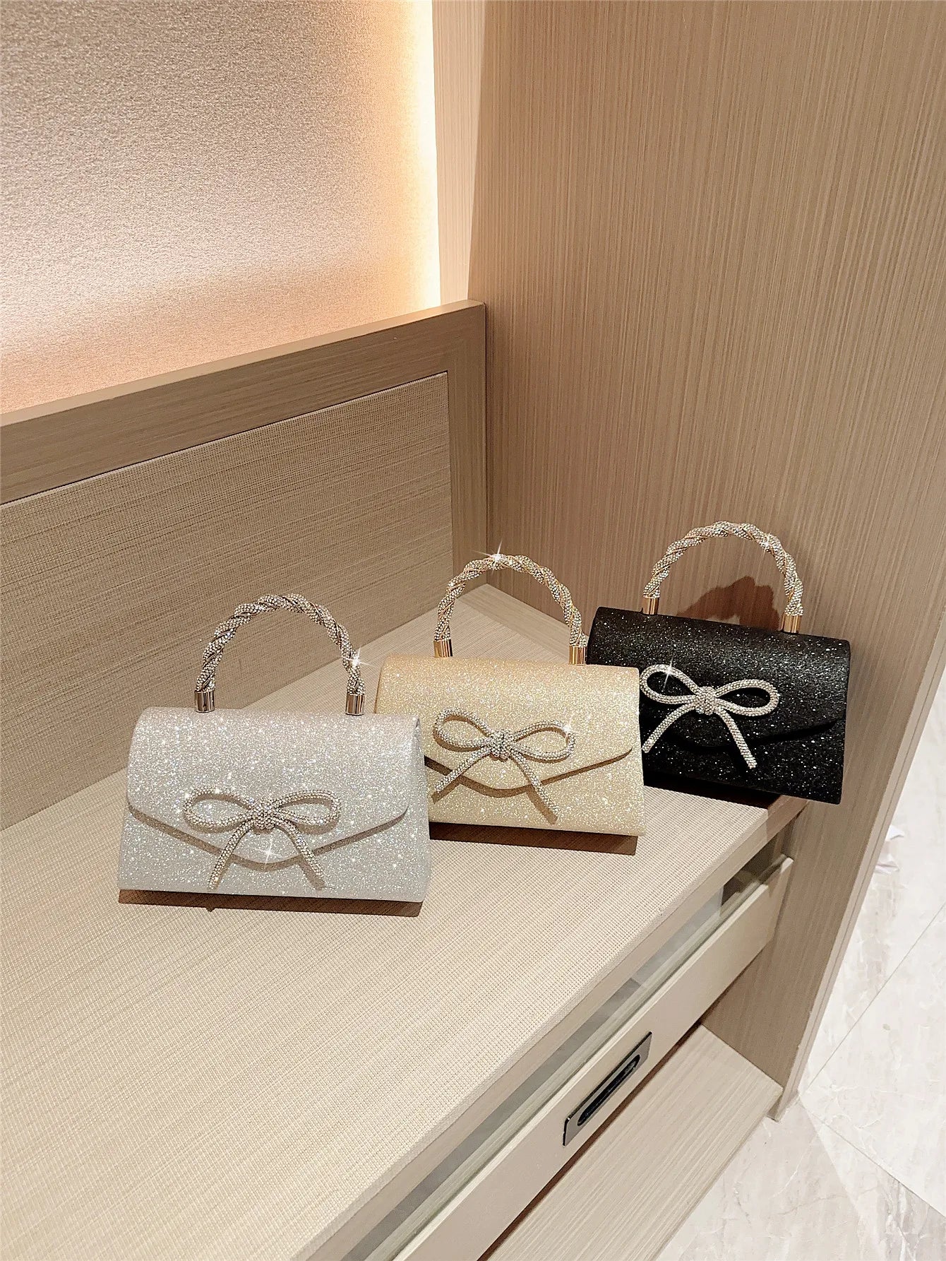 Evening Bag Dress Versatile European and American Clutch Bag Crossbody Celebrity Fashion Diamond Bow Chain Bag