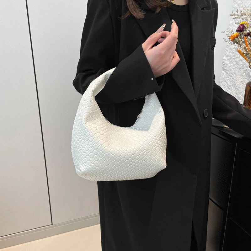 Fashion Pu Weave Bag Red Purse Underarm Bag Fashionable Crescent Mobile Phone Purse and Handbags For Women