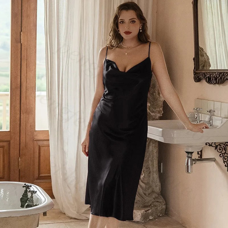 Plus Size Swing-Collar Nightdress