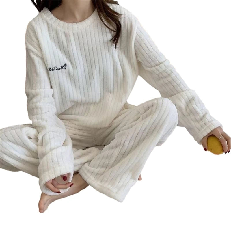 Soft and Comfortable Fleece Pajama Women's Lounge Sets Long Sleeve Sleepwear Loungewear