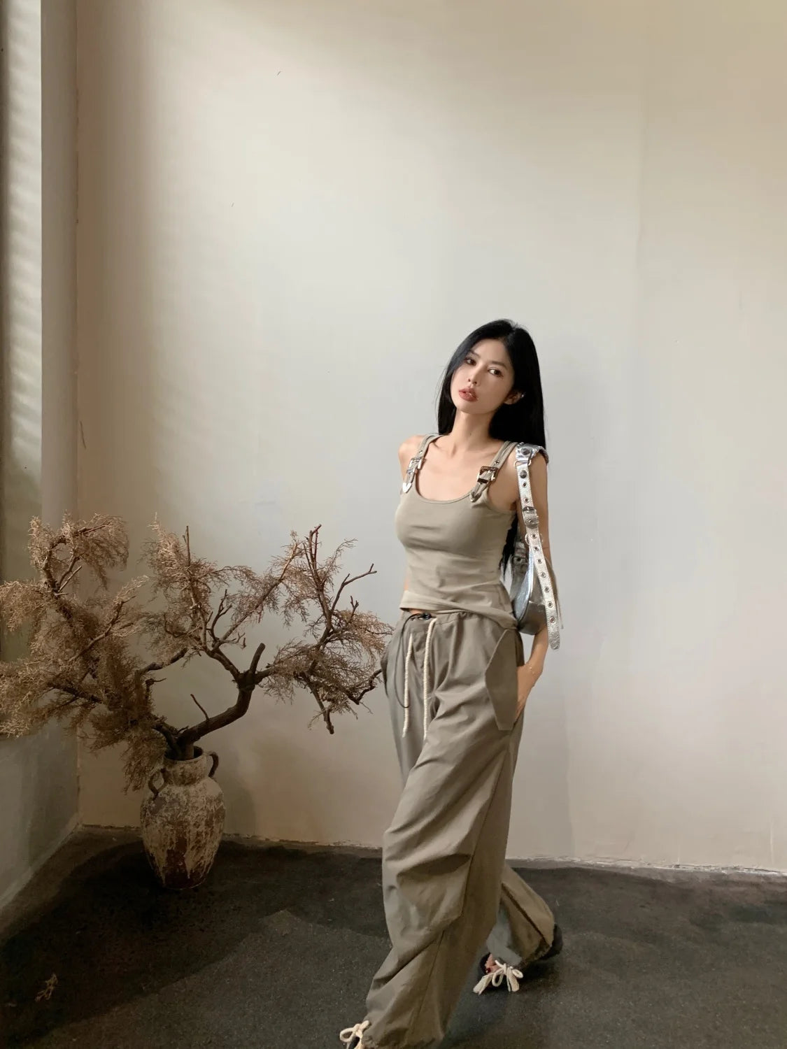 Tanks Women Personality Creativity Casual Trendy All-match Chic Age-reducing Simple Streetwear Solid New Summer Lady Sweet Thin