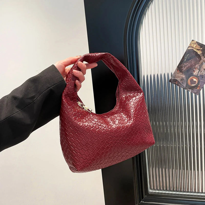 Fashion Pu Weave Bag Red Purse Underarm Bag Fashionable Crescent Mobile Phone Purse and Handbags For Women