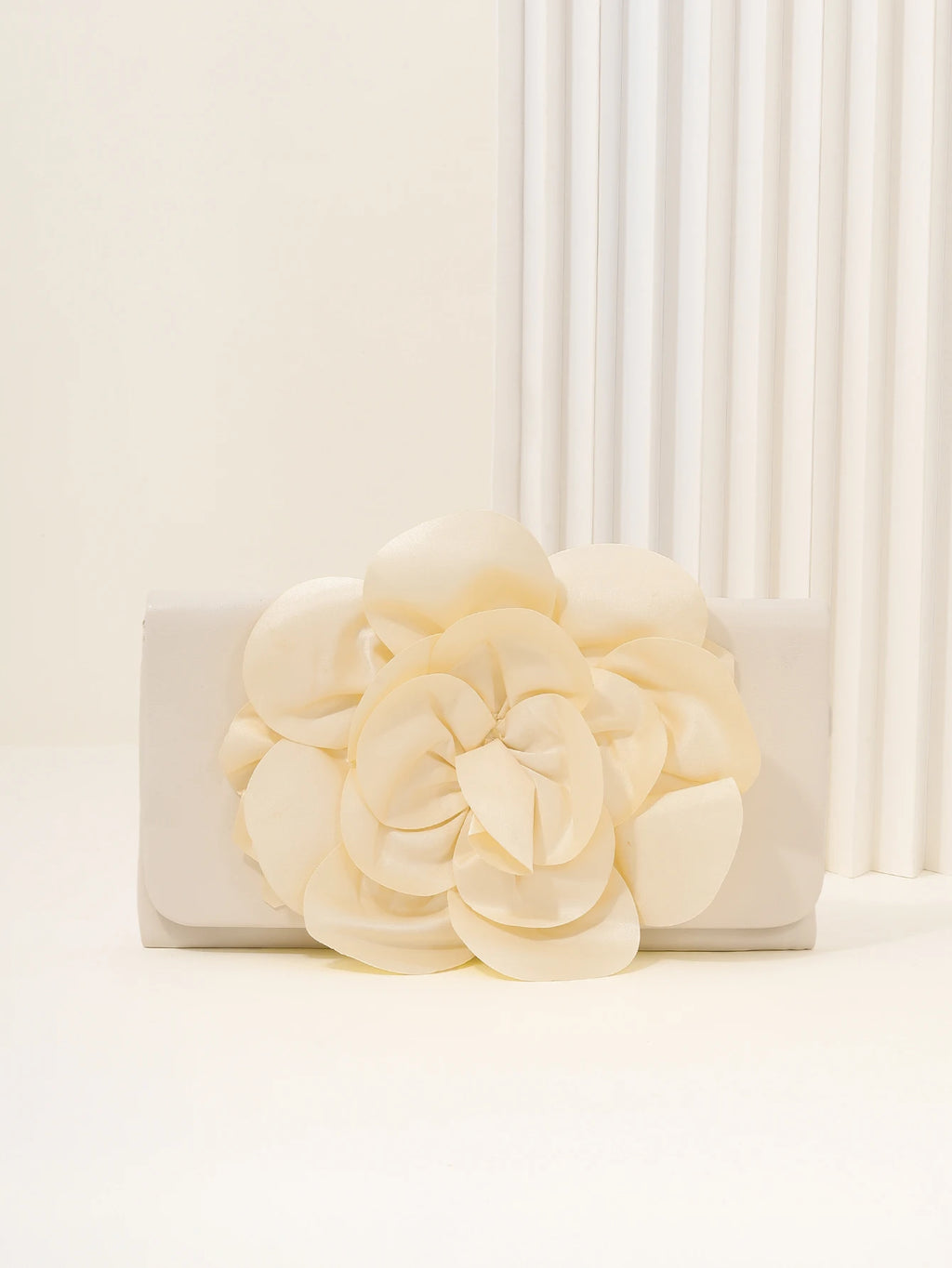 Ruched Evening Purse For Women,Handmade Flower Decor Clutch Bag, Elegant Pleated Dinner Purse For Wedding Party Prom Banquet